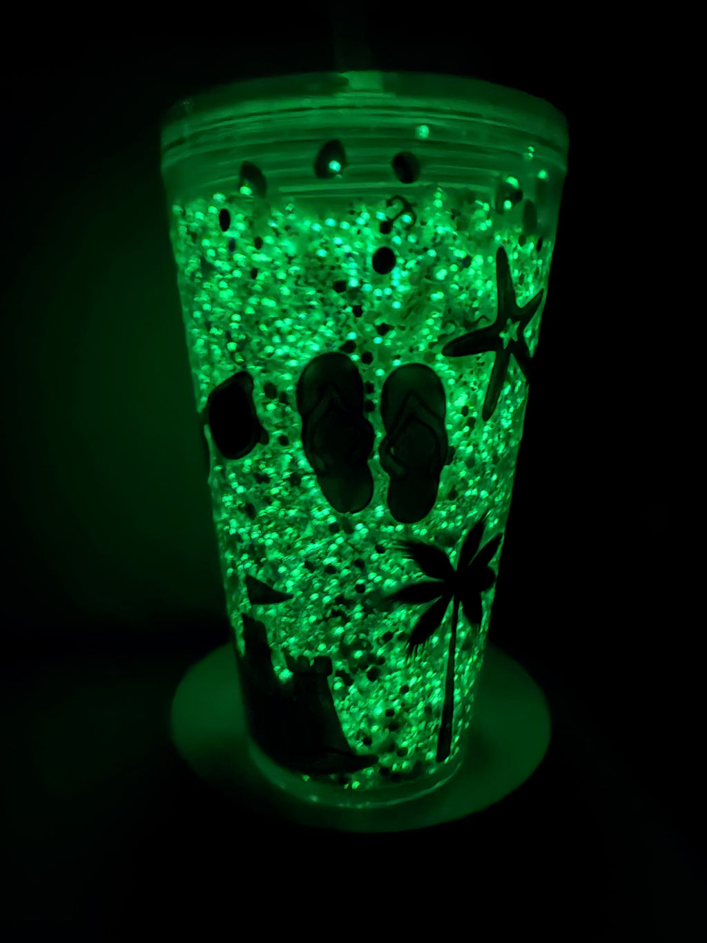 Glowing 16oz acrylic beach cup, green light with blue seashell and starfish shapes